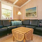 5 Star In * Strandby